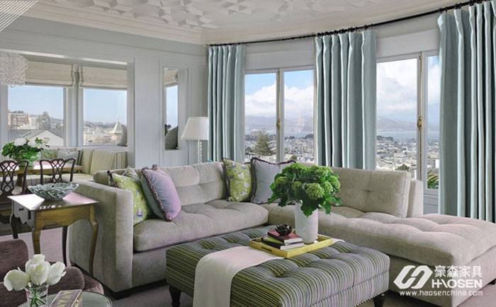欧式白色家具和窗帘搭配的配色方法